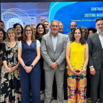 Juan Luis García y los agentes del Sistema Navarro de I+D+i (SINAI) del Plan Director de Biología Sintética y Biotecnología de IRIS Navarra